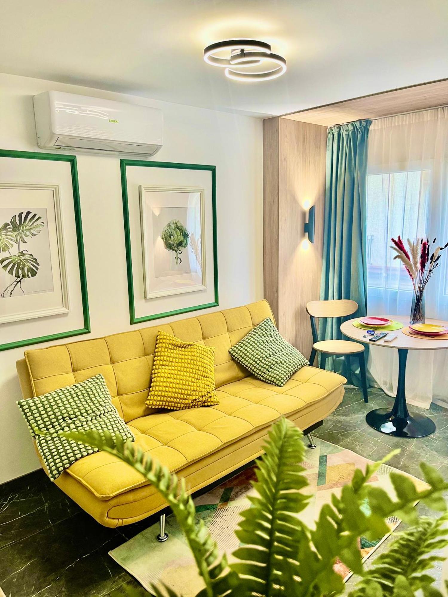 Arte Apartamento Dos Colores อาลิกันเต ภายนอก รูปภาพ