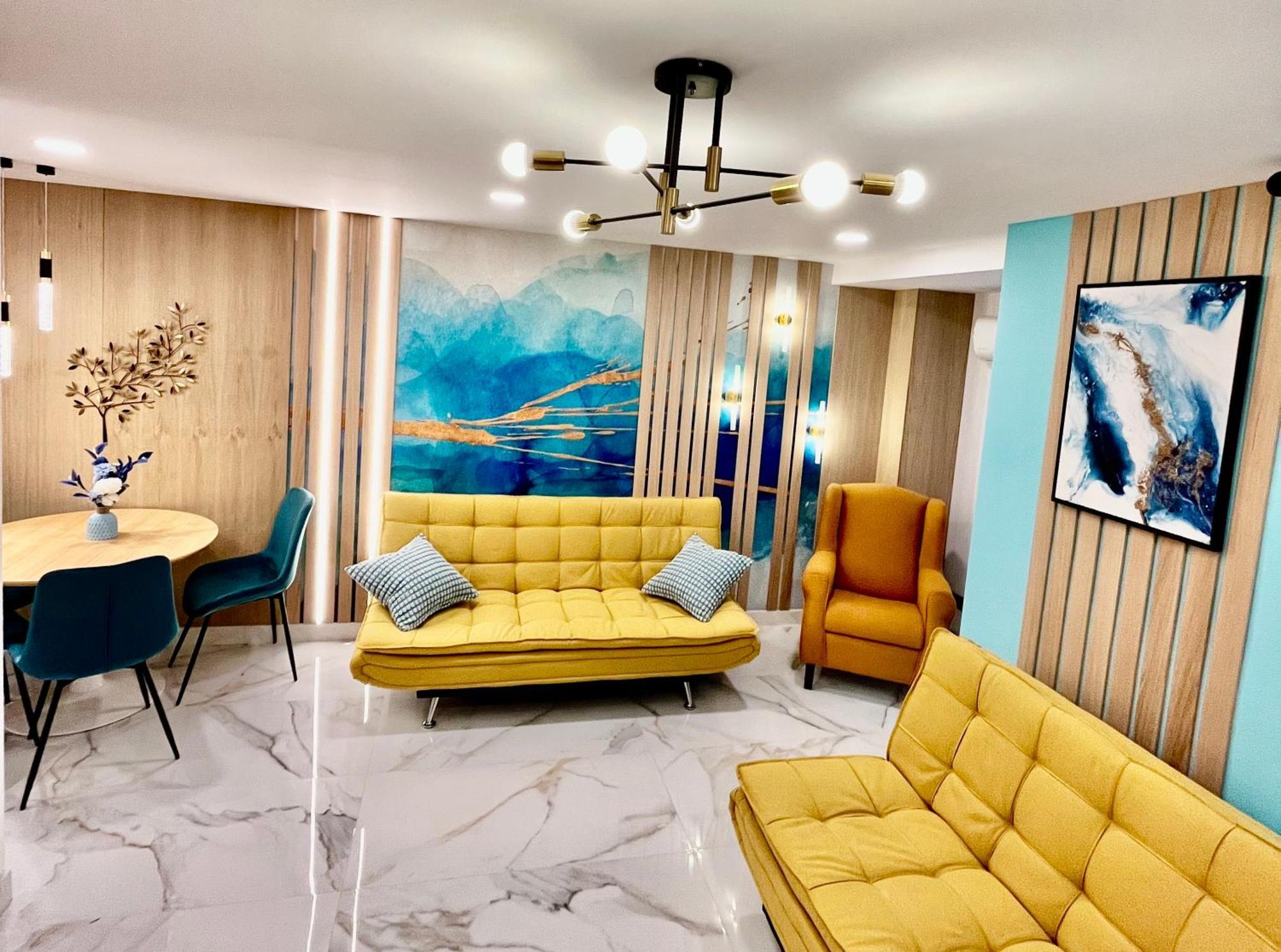Arte Apartamento Dos Colores อาลิกันเต ภายนอก รูปภาพ