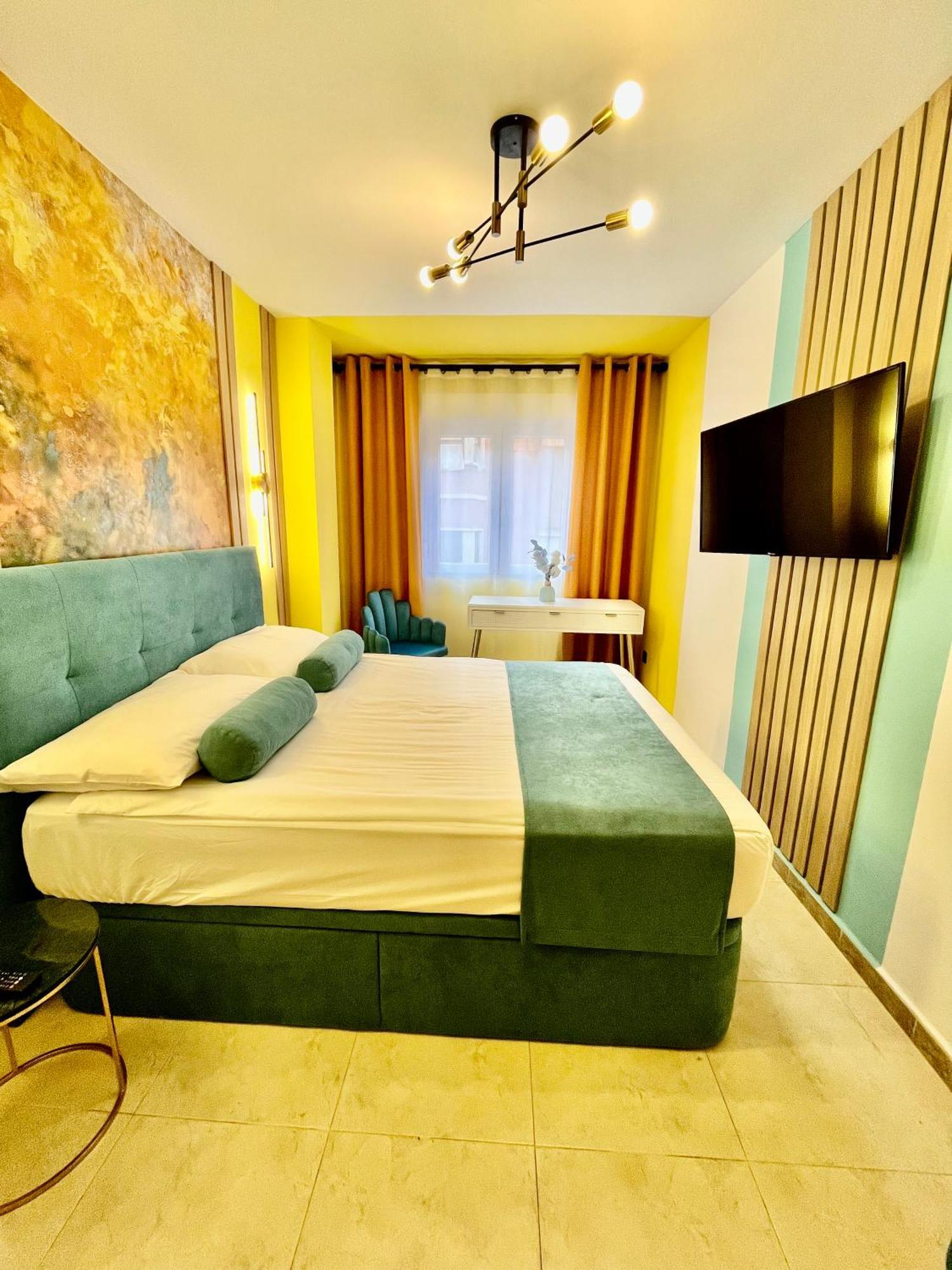 Arte Apartamento Dos Colores อาลิกันเต ภายนอก รูปภาพ