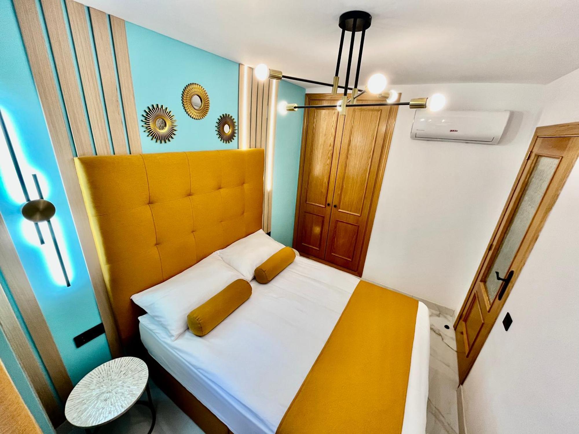 Arte Apartamento Dos Colores อาลิกันเต ภายนอก รูปภาพ