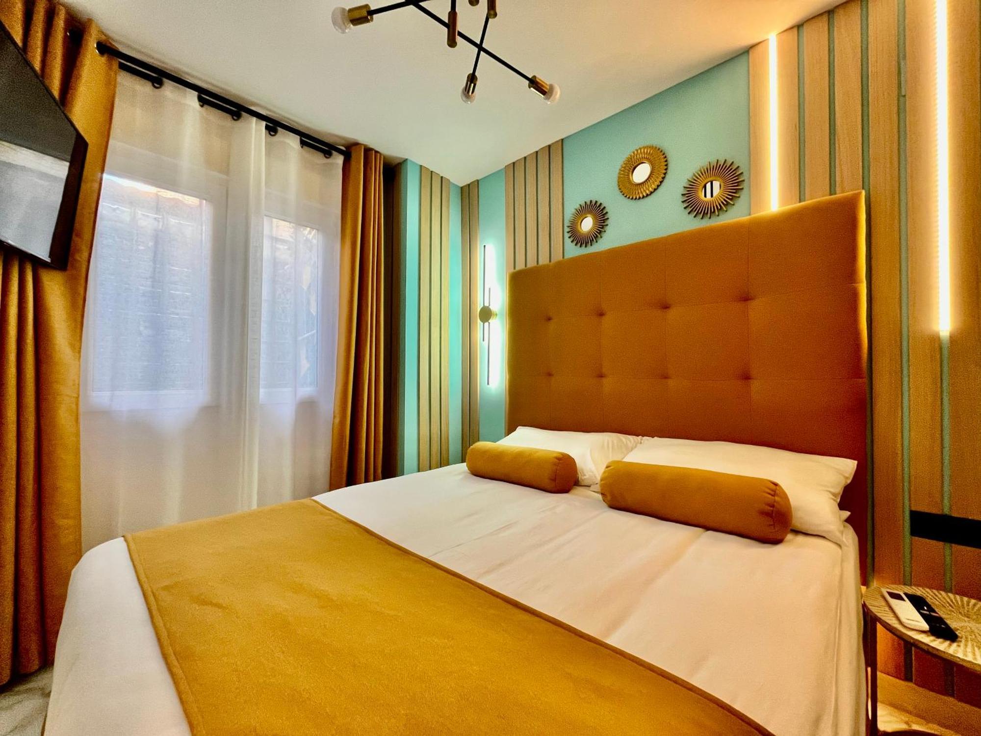 Arte Apartamento Dos Colores อาลิกันเต ภายนอก รูปภาพ